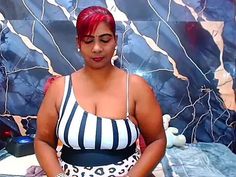 Snapshot of indianerotica69 chatting on 06.05.26 indianerotica69 online show from 06.05.26