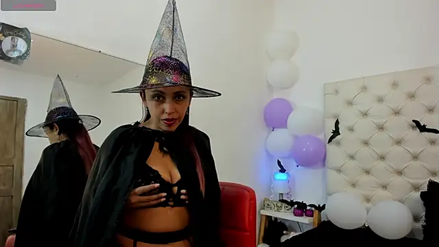 Snapshot of valeriasweet_ chatting on 10.12.25 valeriasweet online show from 10.12.25