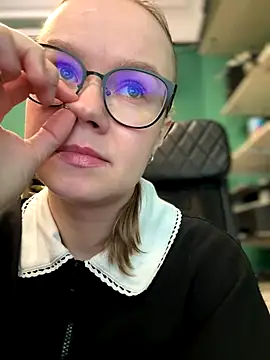  CherryBloom  online show from 10.14.25