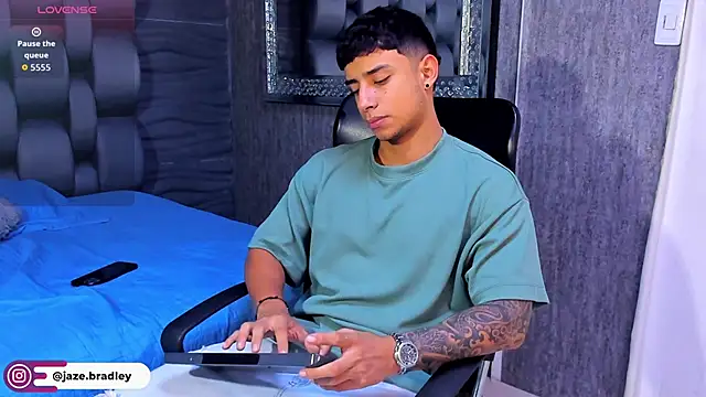 jaze bradley online show from 10.03.25