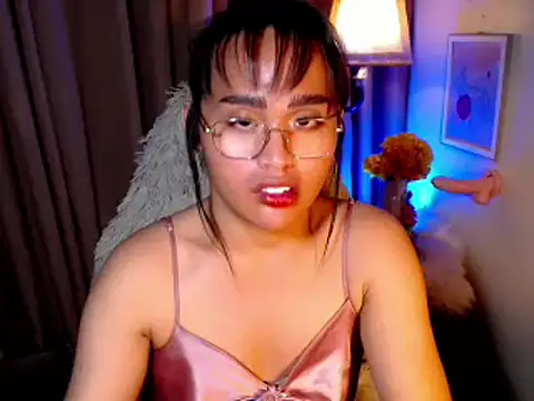 Snapshot of urmidnightcravingsxx chatting on 04.26.26 urmidnightcravingsxx online show from 04.26.26
