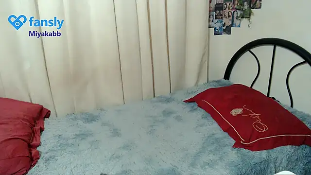 Snapshot of chakababe chatting on 12.17.25 chakababe online show from 12.17.25