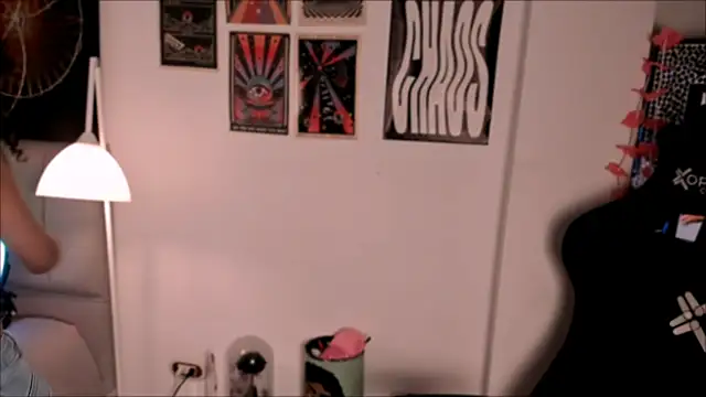 Snapshot of Nati____ chatting on 10.15.25 Nati online show from 10.15.25