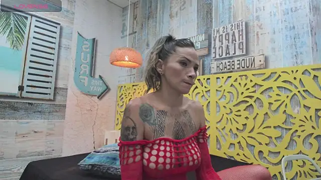 Kaya Tate online show from 10.20.25