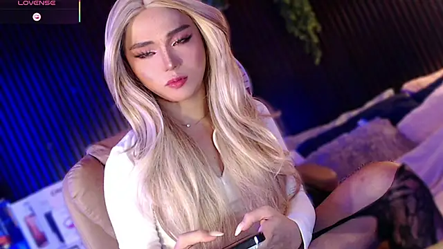 Satisfy me now online show from 07.12.26