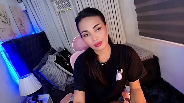 asian lucii online show from 10.10.25