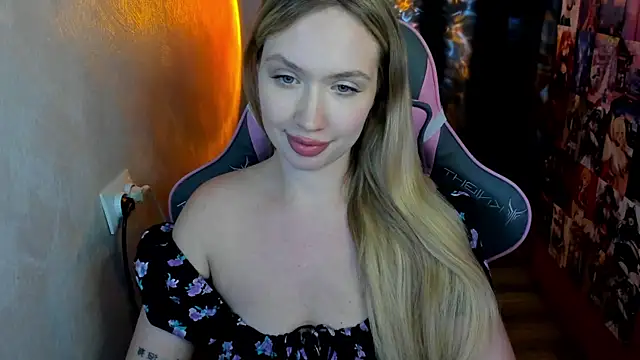 NicoleRiccii online show from 11.25.25