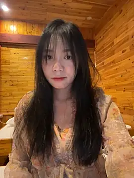 Snapshot of binejr chatting on 09.30.25 binejr online show from 09.30.25