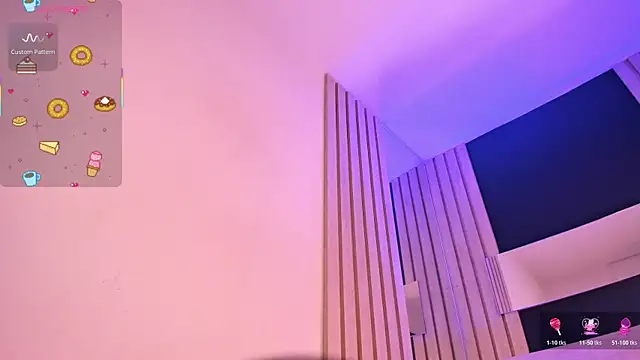 Snapshot of SofiCandy_ chatting on 11.08.25 SofiCandy online show from 11.08.25