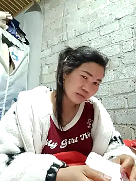 jienrrr online show from 10.13.25