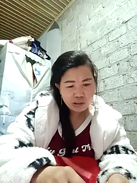 jienrrr online show from 10.14.25