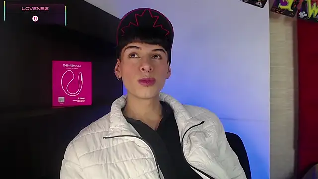 Ezra Storm online show from 10.11.25