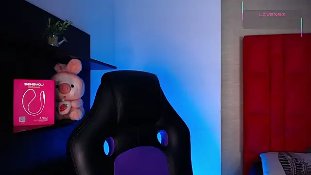 Ezra Storm online show from 02.06.26