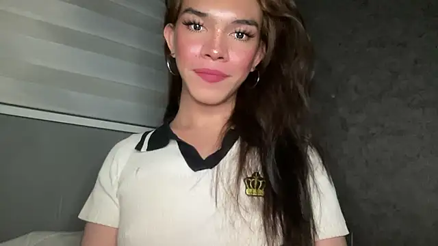 Snapshot of Misselliefayexxx chatting on 10.10.25 Misselliefayexxx online show from 10.10.25