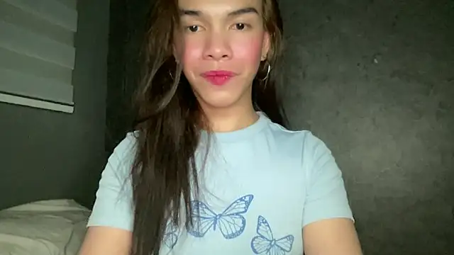 Snapshot of Misselliefayexxx chatting on 10.10.25 Misselliefayexxx online show from 10.10.25