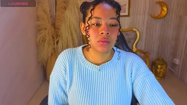 Snapshot of risada_temptation_s chatting on 10.16.25 risada temptation s online show from 10.16.25