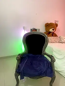 Snapshot of ADHARAMILLER__1111 chatting on 11.06.25 ADHARAMILLER 1111 online show from 11.06.25