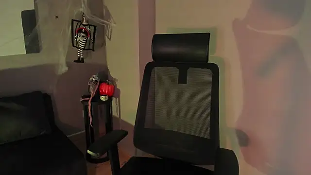 emily mars1 online show from 10.21.25