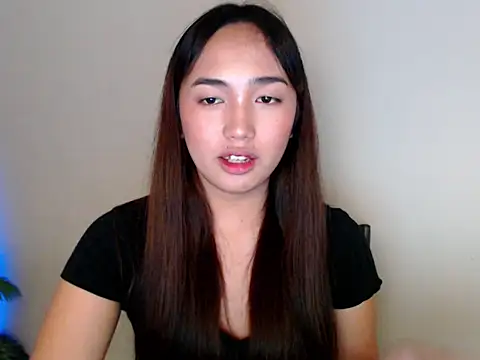 Snapshot of hannah_ley18 chatting on 12.16.25 hannah ley18 online show from 12.16.25