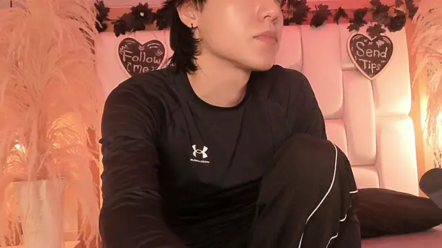 Daphne And Roger online show from 04.09.26