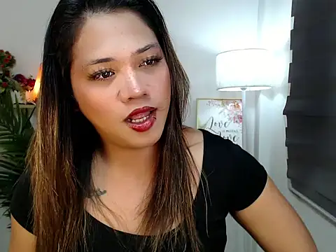 Snapshot of scarlett_brownx69 chatting on 10.06.25 scarlett brownx69 online show from 10.06.25