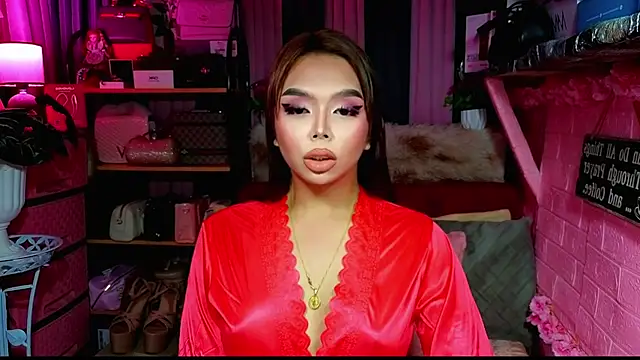 Snapshot of MoniqueCeleste chatting on 11.03.25 MoniqueCeleste online show from 11.03.25