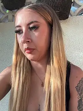 Snapshot of asraifae chatting on 10.04.25 asraifae online show from 10.04.25