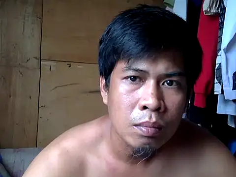 Snapshot of SteveFoxxe chatting on 10.10.25 SteveFoxxe online show from 10.10.25