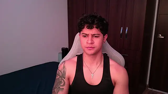 domsantiago  online show from 10.06.25