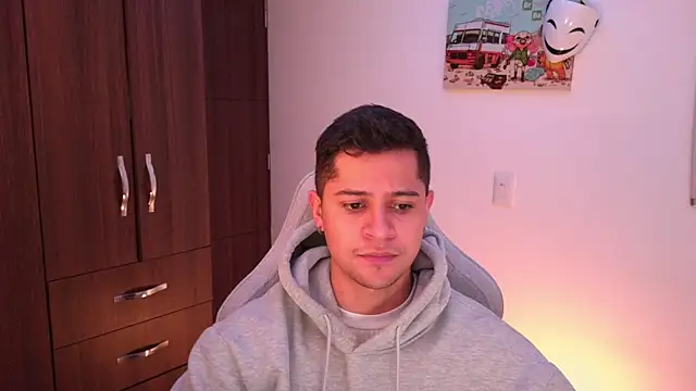 domsantiago  online show from 10.26.25