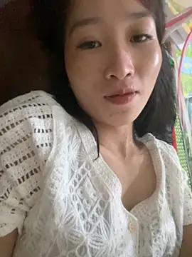 Snapshot of oneyou_400 chatting on 10.07.25 oneyou 400 online show from 10.07.25