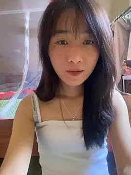 Snapshot of oneyou_400 chatting on 10.27.25 oneyou 400 online show from 10.27.25