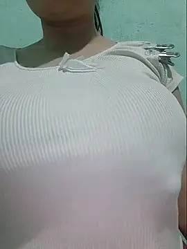 Snapshot of Shiny_Babe chatting on 06.01.26 Shiny Babe online show from 06.01.26