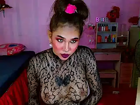 Snapshot of Nastykinkycutedoll chatting on 06.25.26 Nastykinkycutedoll online show from 06.25.26