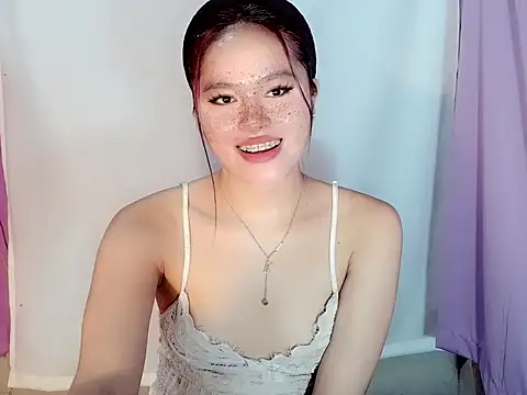 Snapshot of Kathyfied chatting on 11.17.25 Kathyfied online show from 11.17.25