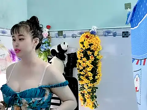 emgaixinhngoan online show from 09.22.25