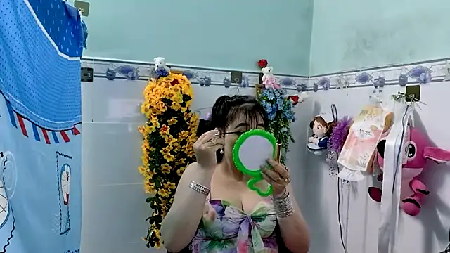 emgaixinhngoan online show from 09.28.25