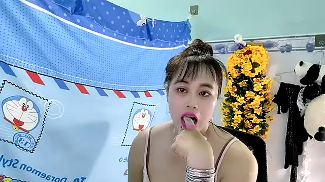 emgaixinhngoan online show from 09.29.25