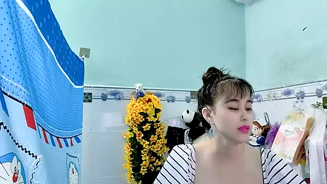 emgaixinhngoan online show from 09.30.25