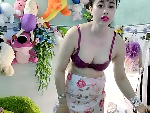 emgaixinhngoan online show from 10.15.25