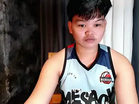 Snapshot of Reynelcock chatting on 09.23.25 Reynelcock online show from 09.23.25