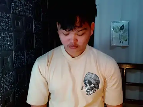 Snapshot of Reynelcock chatting on 09.29.25 Reynelcock online show from 09.29.25