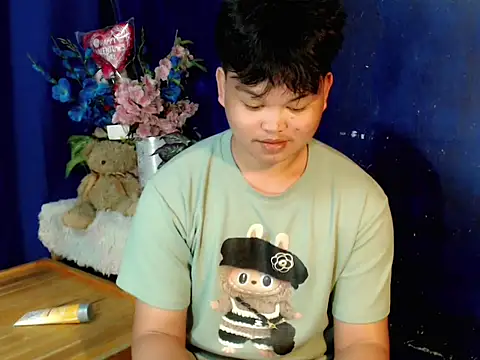 Reynelcock online show from 11.28.25