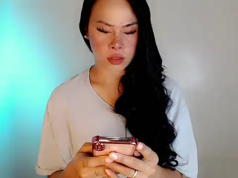 Snapshot of Angelina_bunny chatting on 10.13.25 Angelina bunny online show from 10.13.25