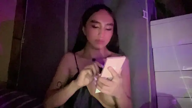 Snapshot of CassieXMarga chatting on 10.23.25 CassieXMarga online show from 10.23.25