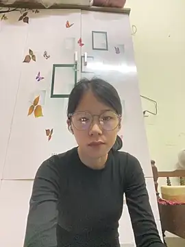 Snapshot of meomeo2k6 chatting on 10.26.25 meomeo2k6 online show from 10.26.25