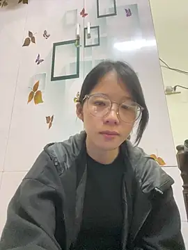 Snapshot of meomeo2k6 chatting on 10.31.25 meomeo2k6 online show from 10.31.25