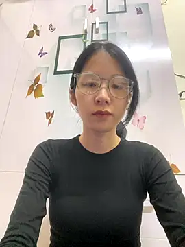 Snapshot of meomeo2k6 chatting on 11.04.25 meomeo2k6 online show from 11.04.25