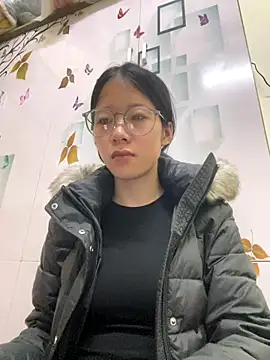 Snapshot of meomeo2k6 chatting on 11.05.25 meomeo2k6 online show from 11.05.25