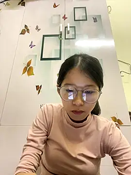 Snapshot of meomeo2k6 chatting on 11.08.25 meomeo2k6 online show from 11.08.25